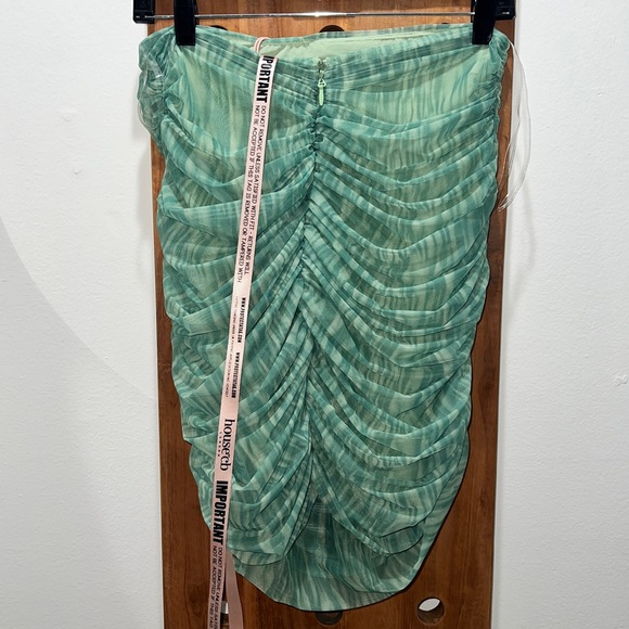 House of CB Aubrey Ivy Print Ruched Mesh Mini Skirt - Picture 13 of 15